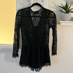 The Moon lace long sleeve black romper